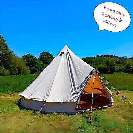 Dorset Glamping Fields Hotel Corfe Mullen ภายนอก รูปภาพ