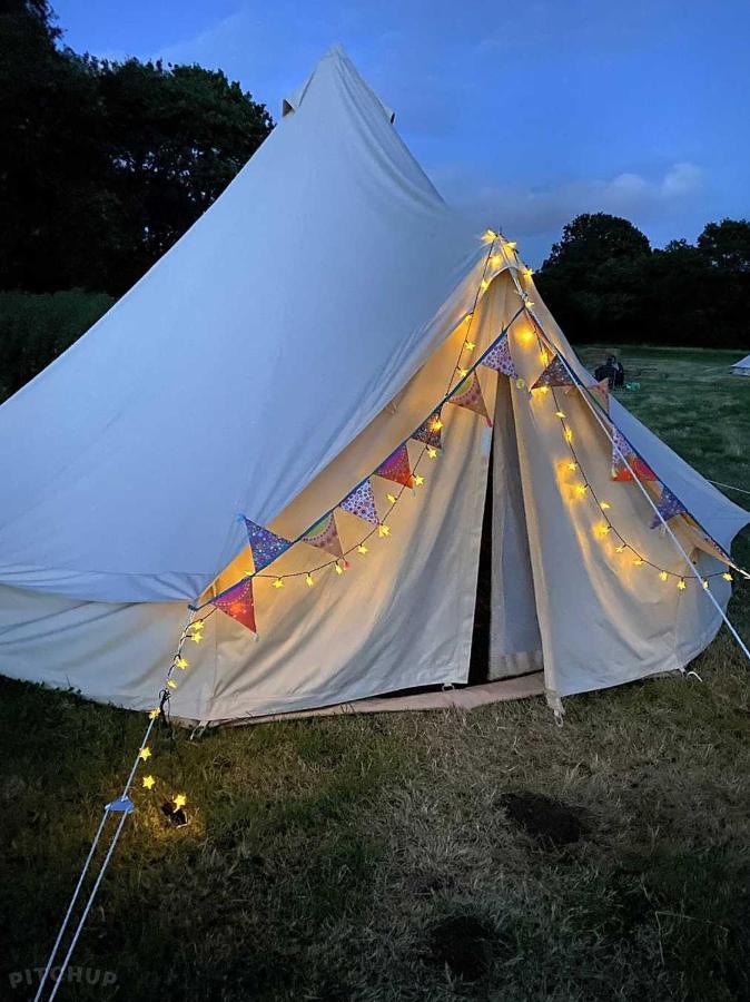 Dorset Glamping Fields Hotel Corfe Mullen ภายนอก รูปภาพ