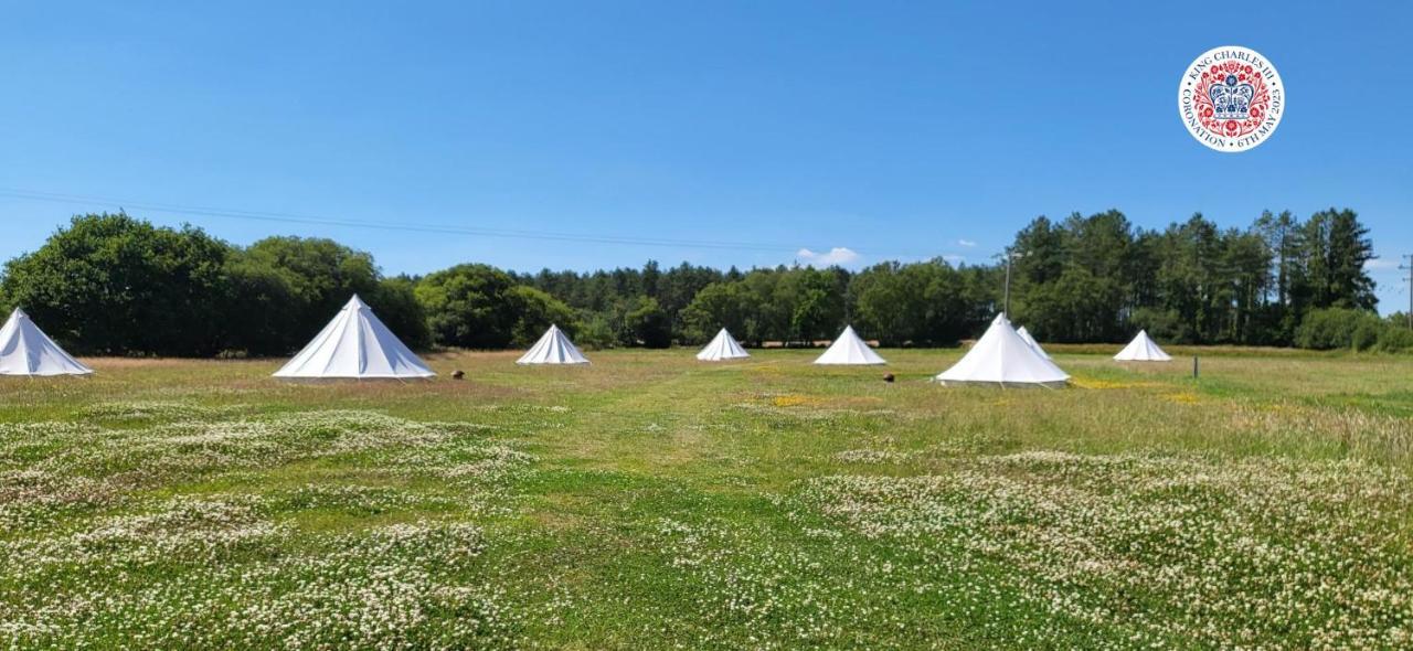 Dorset Glamping Fields Hotel Corfe Mullen ภายนอก รูปภาพ