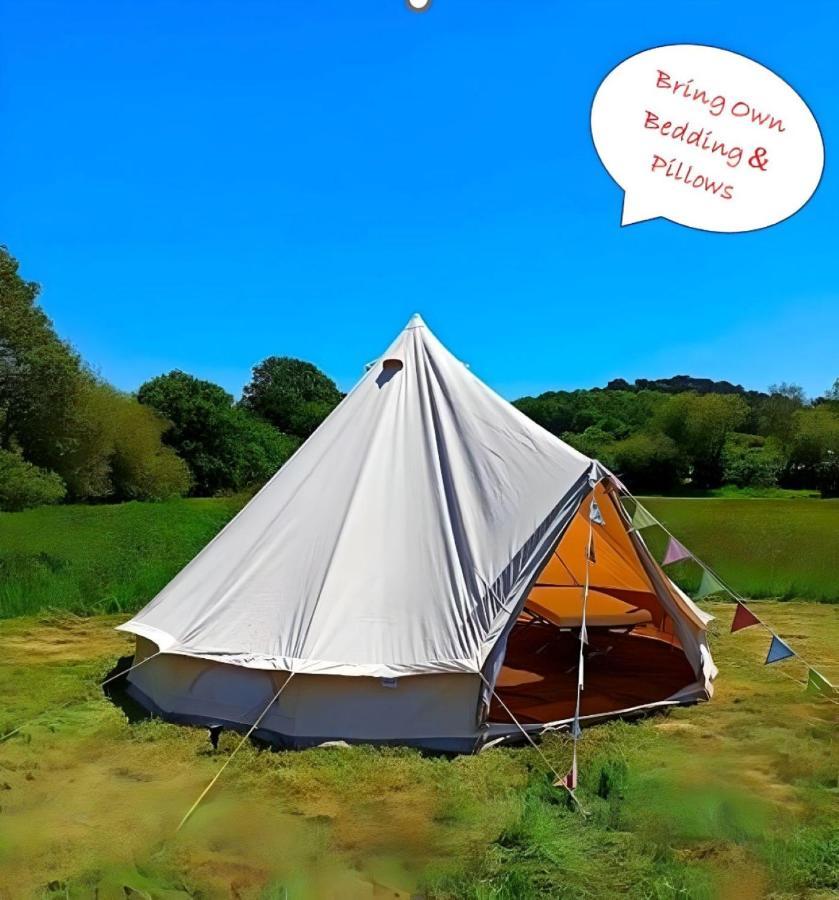 Dorset Glamping Fields Hotel Corfe Mullen ภายนอก รูปภาพ