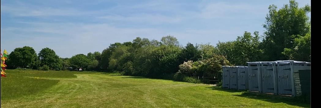 Dorset Glamping Fields Hotel Corfe Mullen ภายนอก รูปภาพ